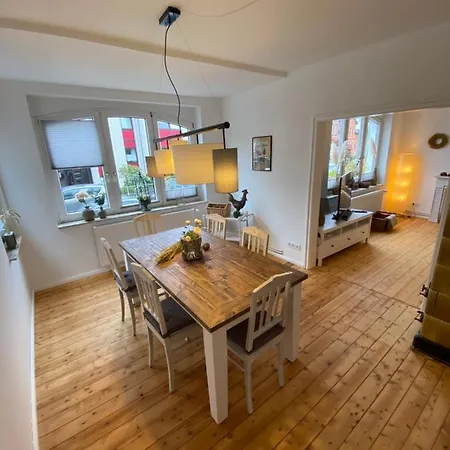 Gartenstrasse דירה *